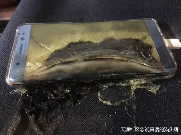 华为旗舰最新手机
:35次爆炸，已卖出的250万部最新旗舰Note 7将全部召回！(转载)